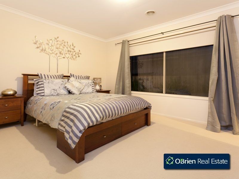 4 Sundial Court, Berwick VIC 3806