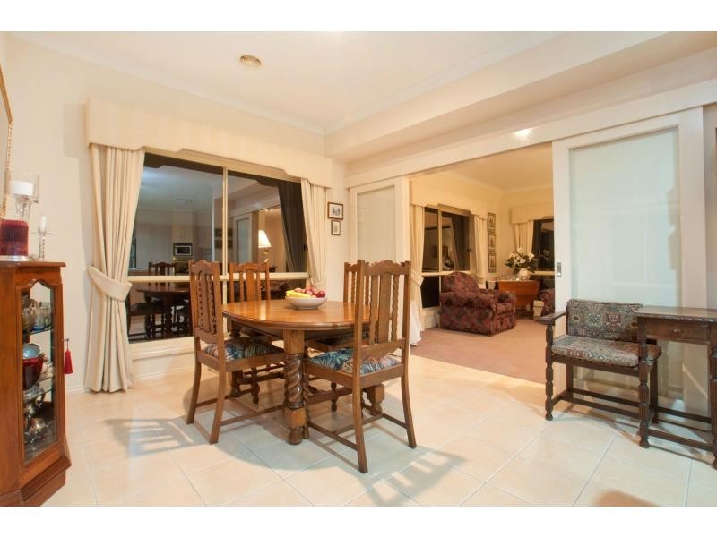 1 Myoora Place, Berwick VIC 3806