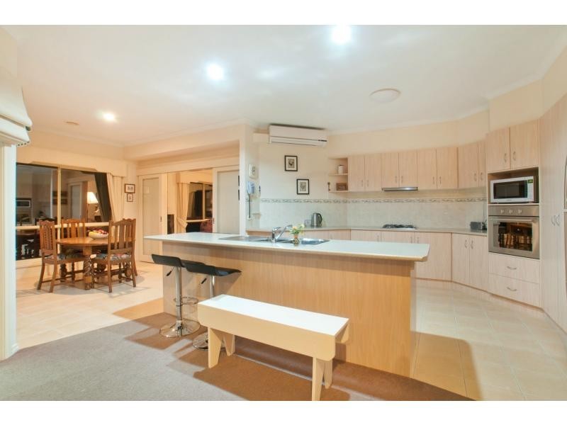 1 Myoora Place, Berwick VIC 3806