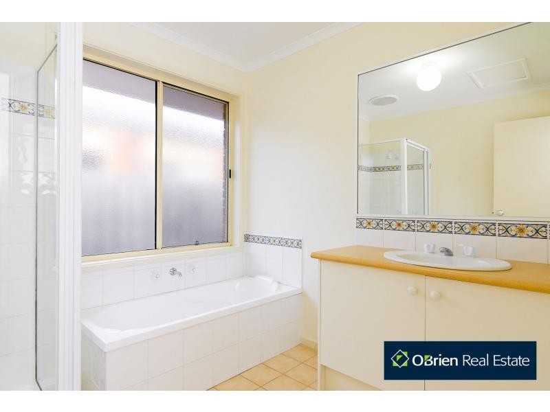 46 Emily Drive, Narre Warren VIC 3805