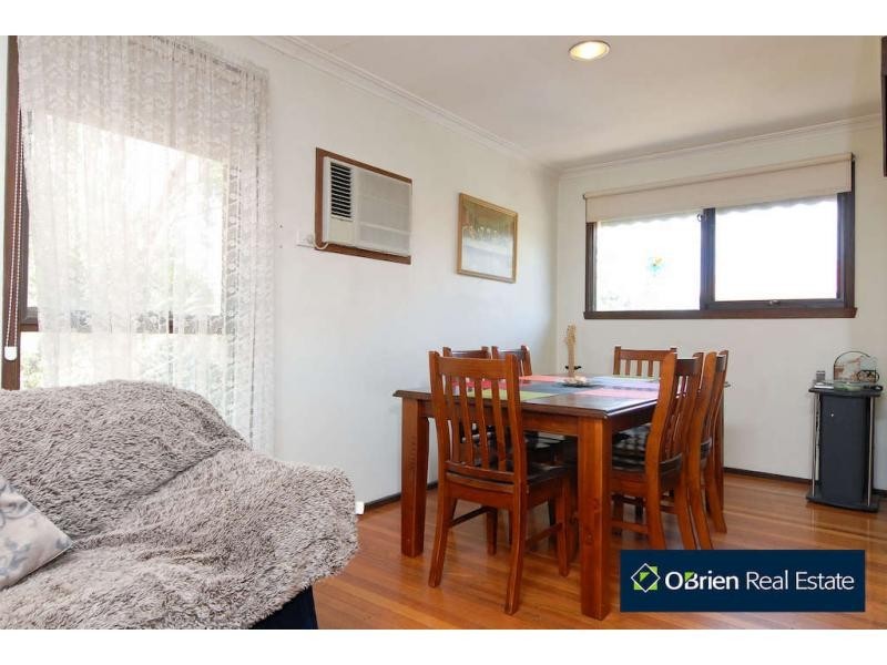 49 Sweeney Drive, Narre Warren VIC 3805