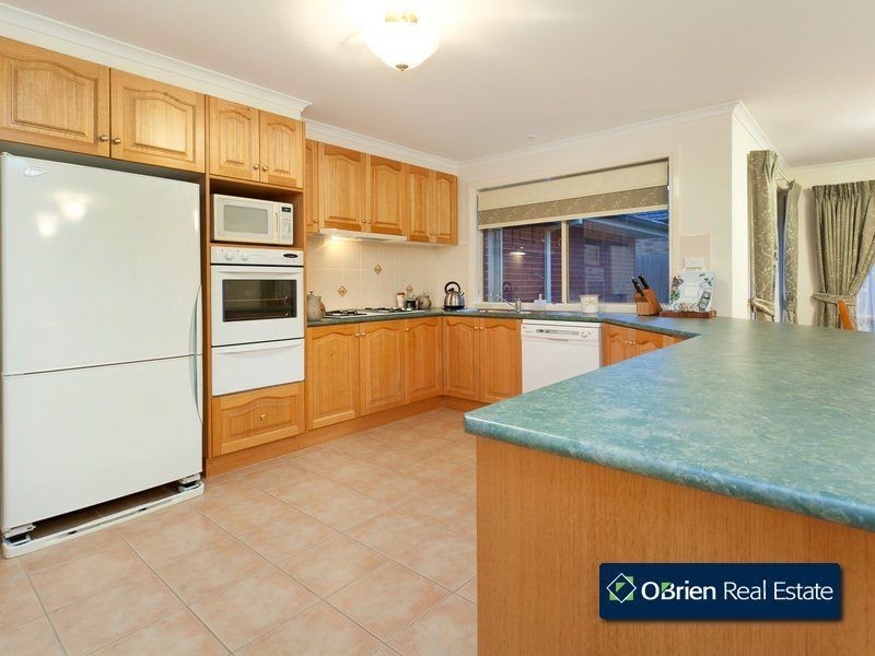 5 Wilton Green, Beaconsfield VIC 3807