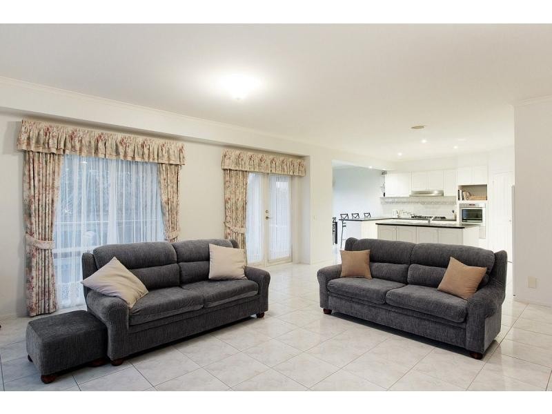 14 St John’s Wood, Berwick VIC 3806