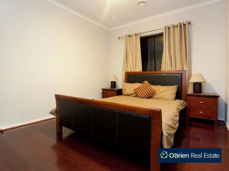 9 Grand Manor Drive, Berwick VIC 3806