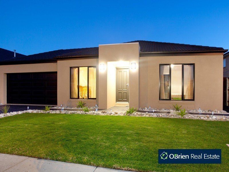 9 Grand Manor Drive, Berwick VIC 3806