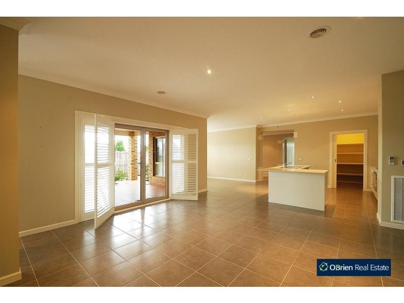 31 Mackellar Street, Pakenham VIC 3810