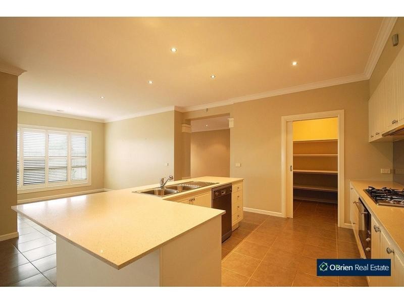 31 Mackellar Street, Pakenham VIC 3810