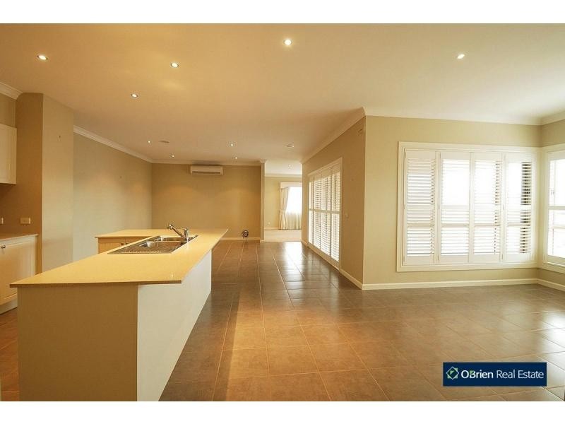 31 Mackellar Street, Pakenham VIC 3810