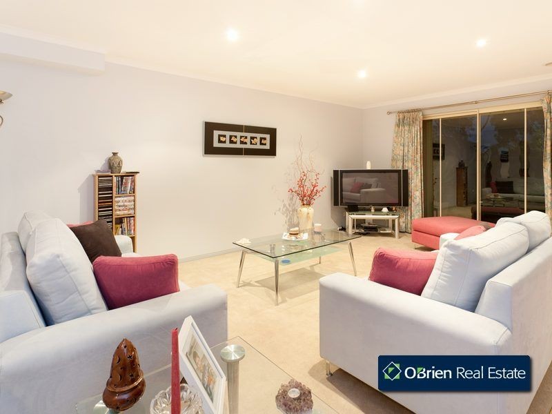 13 Provence Place, Narre Warren South VIC 3805