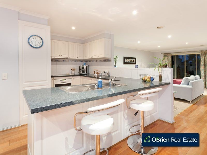 13 Provence Place, Narre Warren South VIC 3805