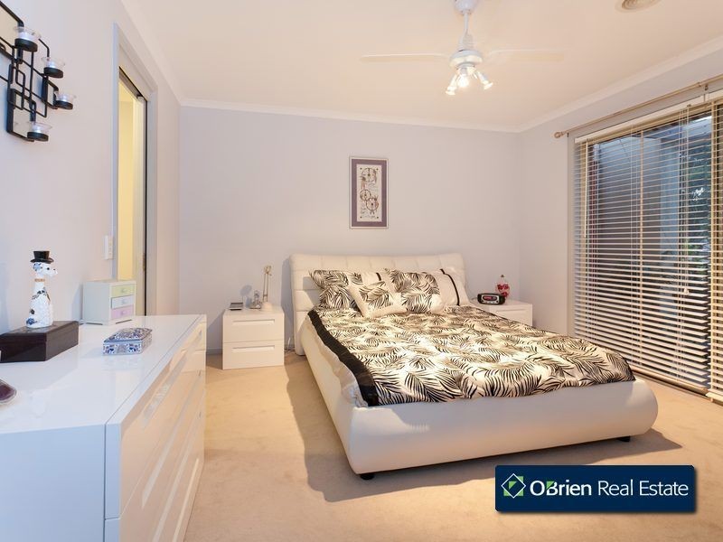 13 Provence Place, Narre Warren South VIC 3805