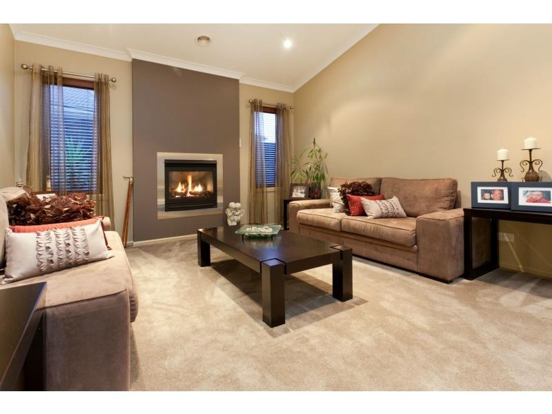 10 Lorne Court, Berwick VIC 3806