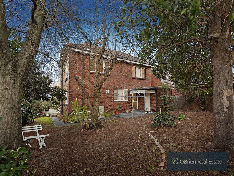 15 Olive Grove, Mentone VIC 3194