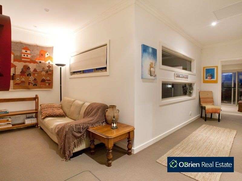 6/25 Canberra Avenue, Berwick VIC 3806