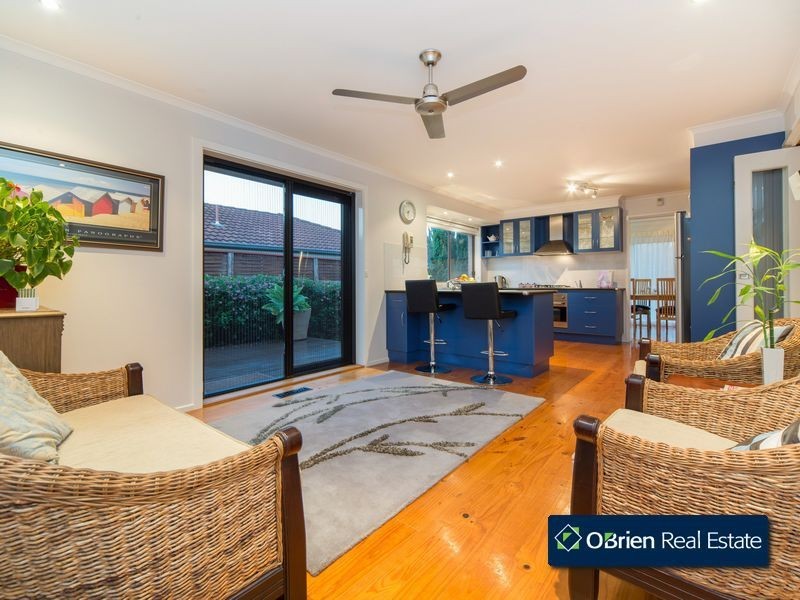 15 Van Der Haar Avenue, Berwick VIC 3806