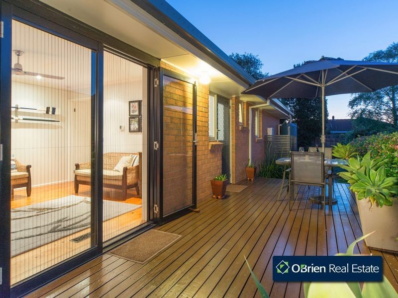 15 Van Der Haar Avenue, Berwick VIC 3806