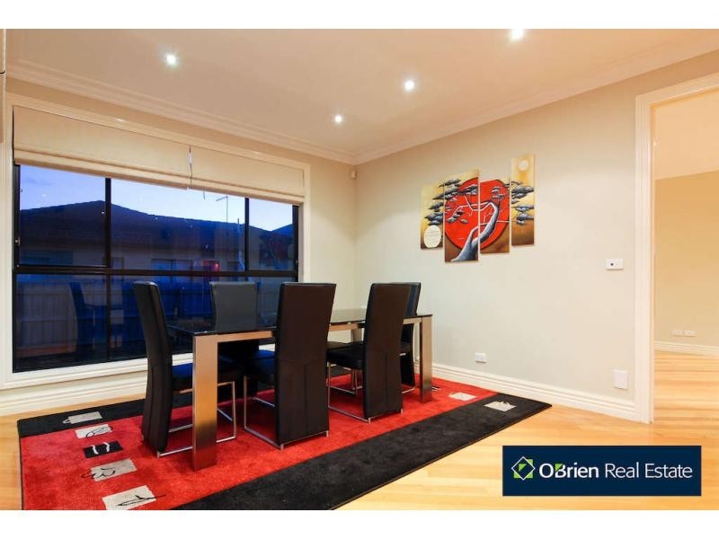 18 Peppertree Avenue, Narre Warren South VIC 3805