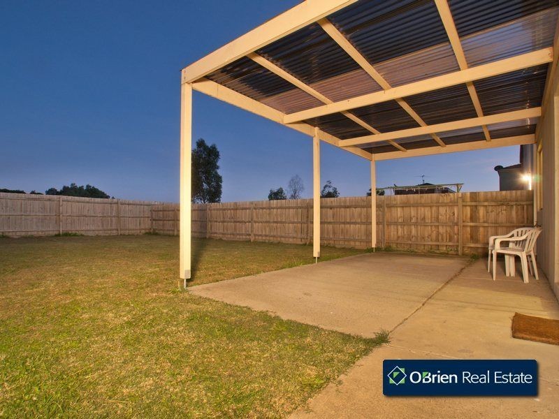 10 Wattlebird Court, Narre Warren VIC 3805
