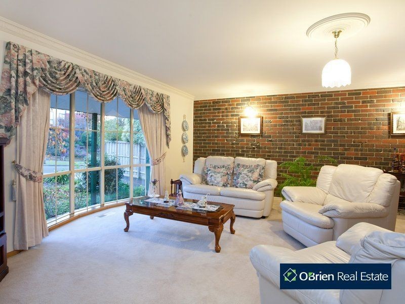 67 Edrington Park Drive, Berwick VIC 3806