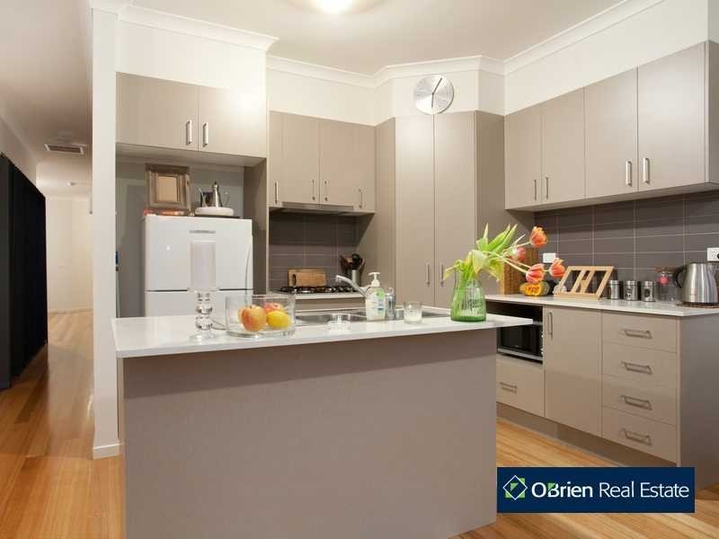 5A Turella Close, Berwick VIC 3806