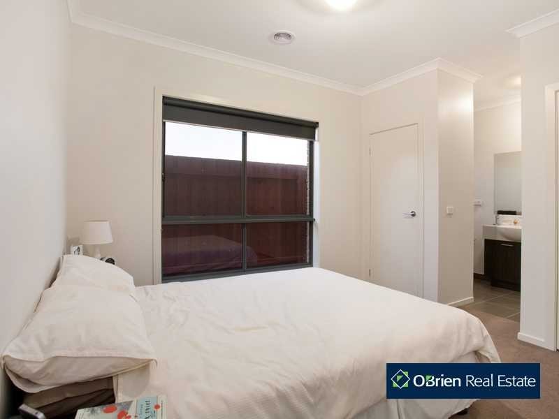 5A Turella Close, Berwick VIC 3806