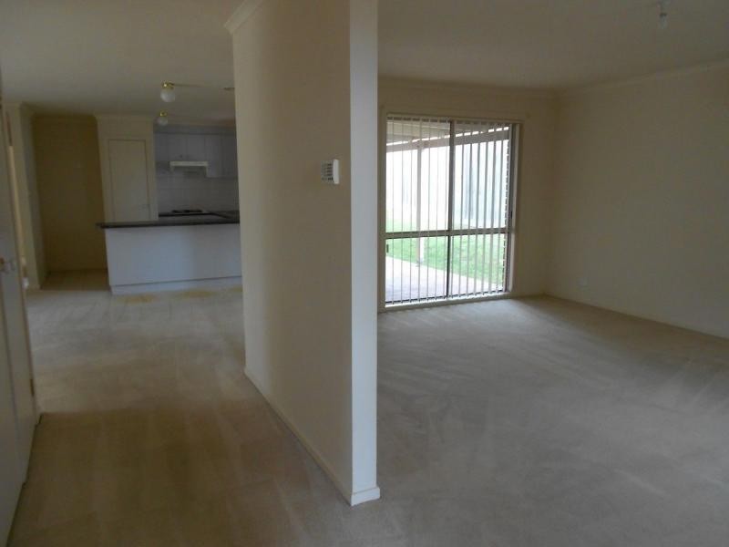 4 Prime Court, Berwick VIC 3806