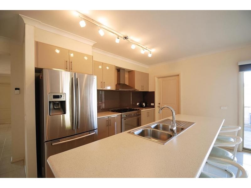 14 Lorne Court, Berwick VIC 3806