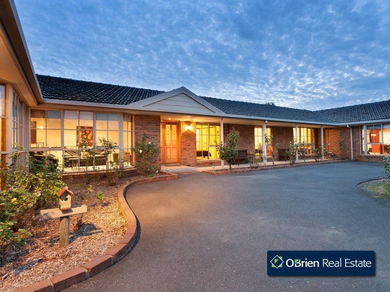 17 Caserta Drive, Berwick VIC 3806