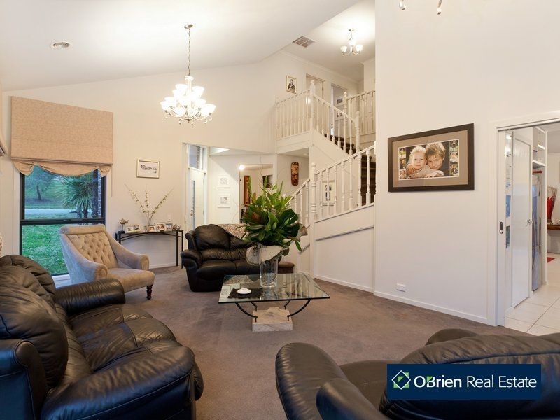 8 Northgate Drive, Berwick VIC 3806