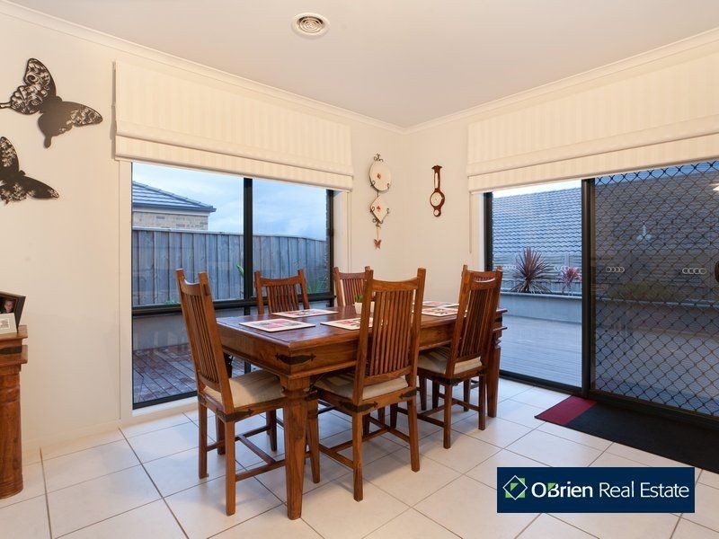 8 Northgate Drive, Berwick VIC 3806