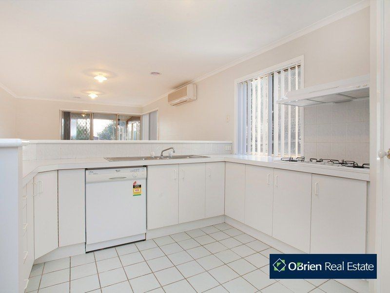 11 Edith Rise, Hampton Park VIC 3976