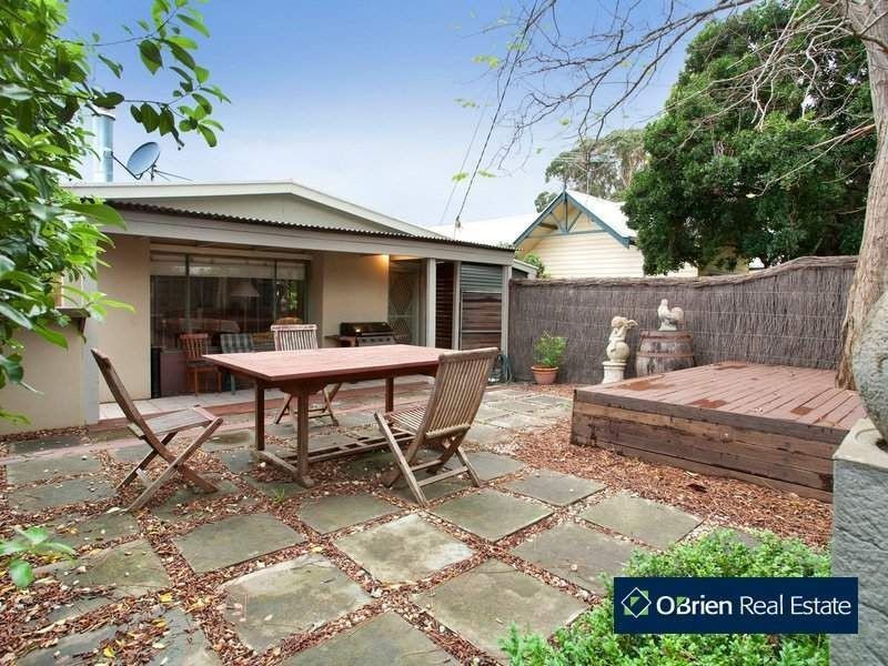 6 Church Street, Berwick VIC 3806