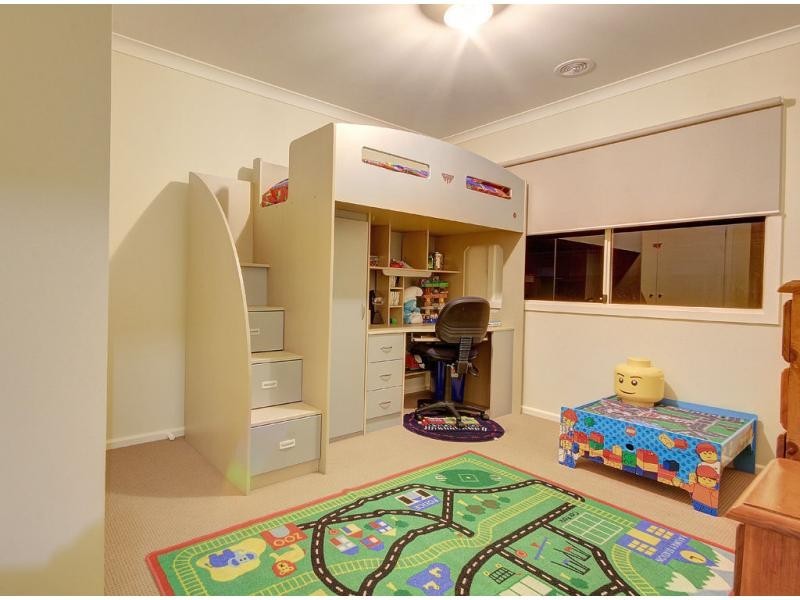 3 Willowdale Drive, Cranbourne North VIC 3977