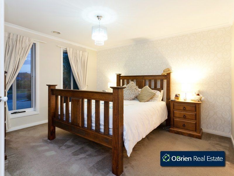 122 Marisa Crescent, Berwick VIC 3806