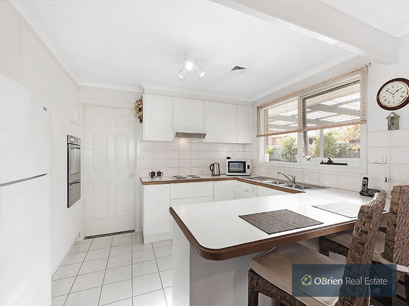 10 Johanna Court, Dingley Village VIC 3172