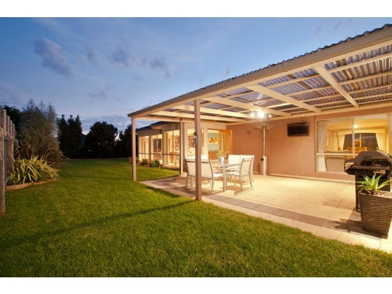 4 Alston Court, Narre Warren South VIC 3805