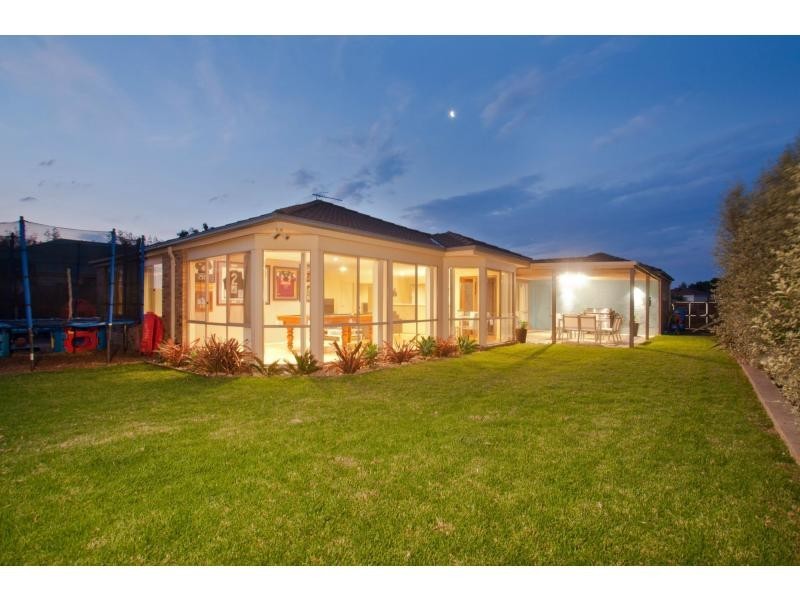 4 Alston Court, Narre Warren South VIC 3805