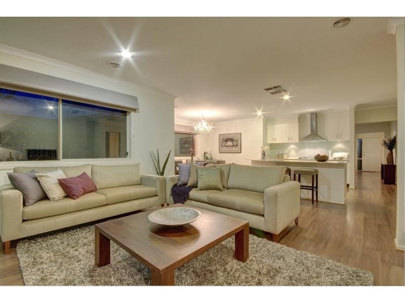 108 Shearwater Drive, Pakenham VIC 3810