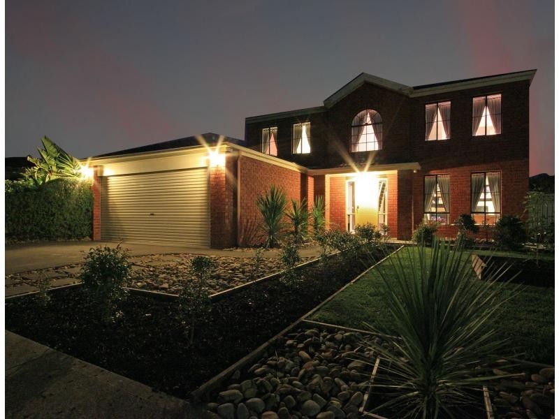 20 McCubbin Way, Berwick VIC 3806