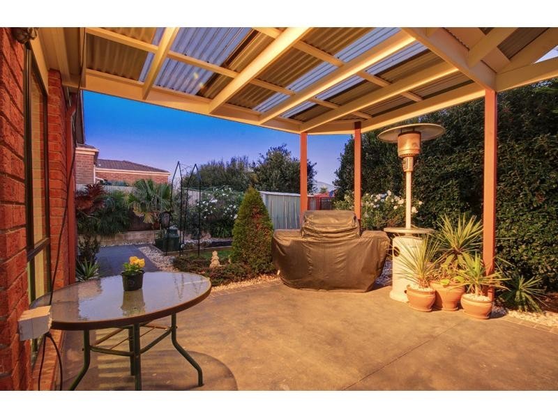 20 McCubbin Way, Berwick VIC 3806