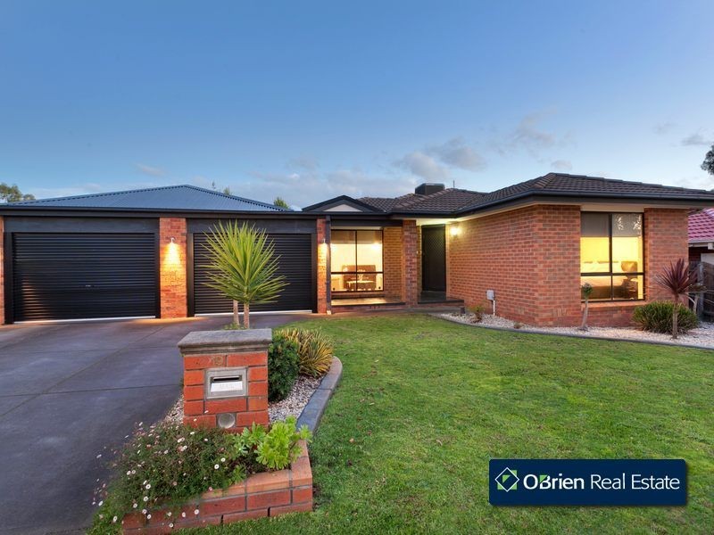 19 Coowarra Way, Berwick VIC 3806