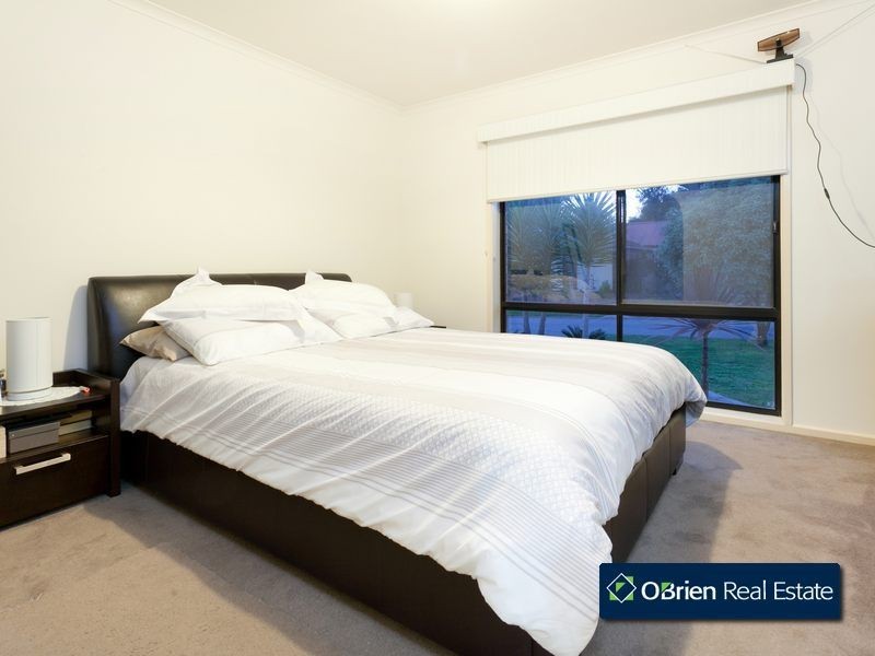 19 Coowarra Way, Berwick VIC 3806