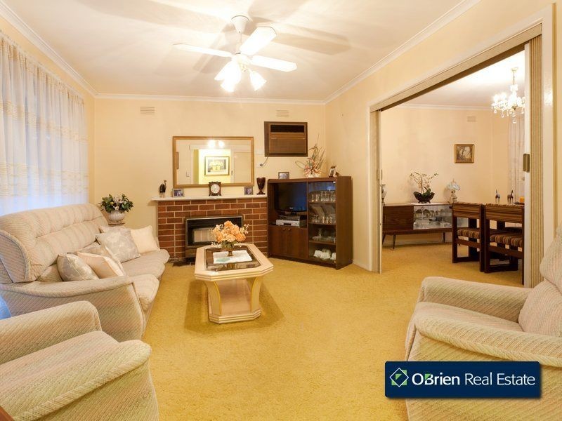 2 Willow Avenue, Cheltenham VIC 3192