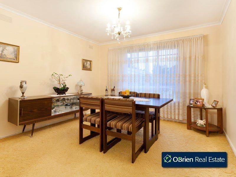 2 Willow Avenue, Cheltenham VIC 3192
