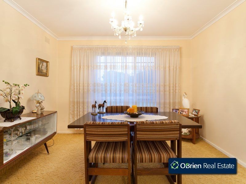 2 Willow Avenue, Cheltenham VIC 3192