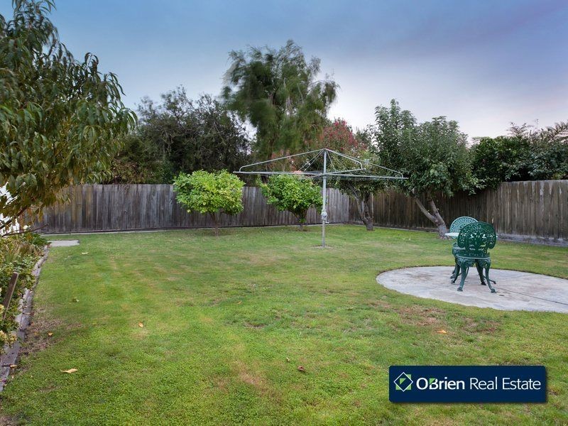 2 Willow Avenue, Cheltenham VIC 3192
