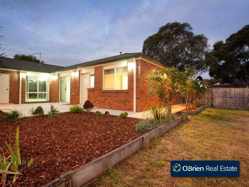 1 Wanderer Court, Berwick VIC 3806