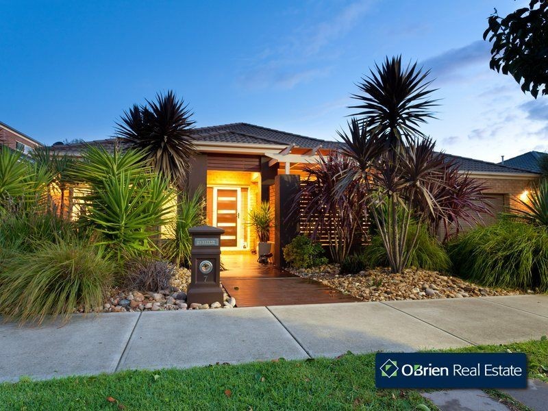 7 Angelique Street, Berwick VIC 3806