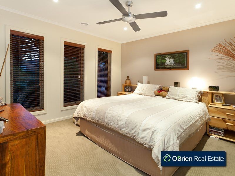 7 Angelique Street, Berwick VIC 3806