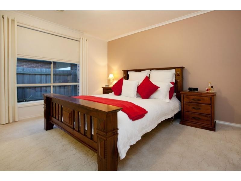 21 Freeman Drive, Pakenham VIC 3810